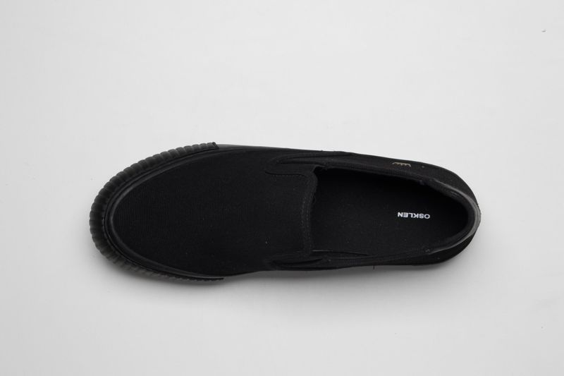 TENIS CANVAS SLIP ON BLACK SOLE MASC