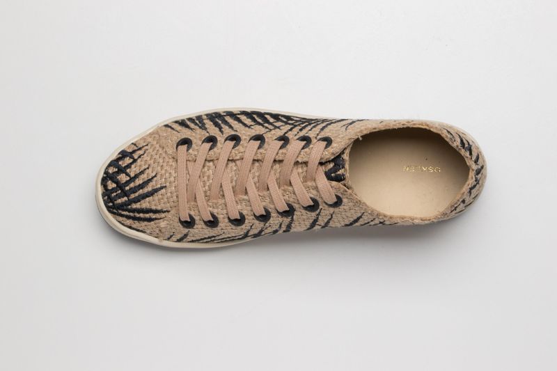 TENIS