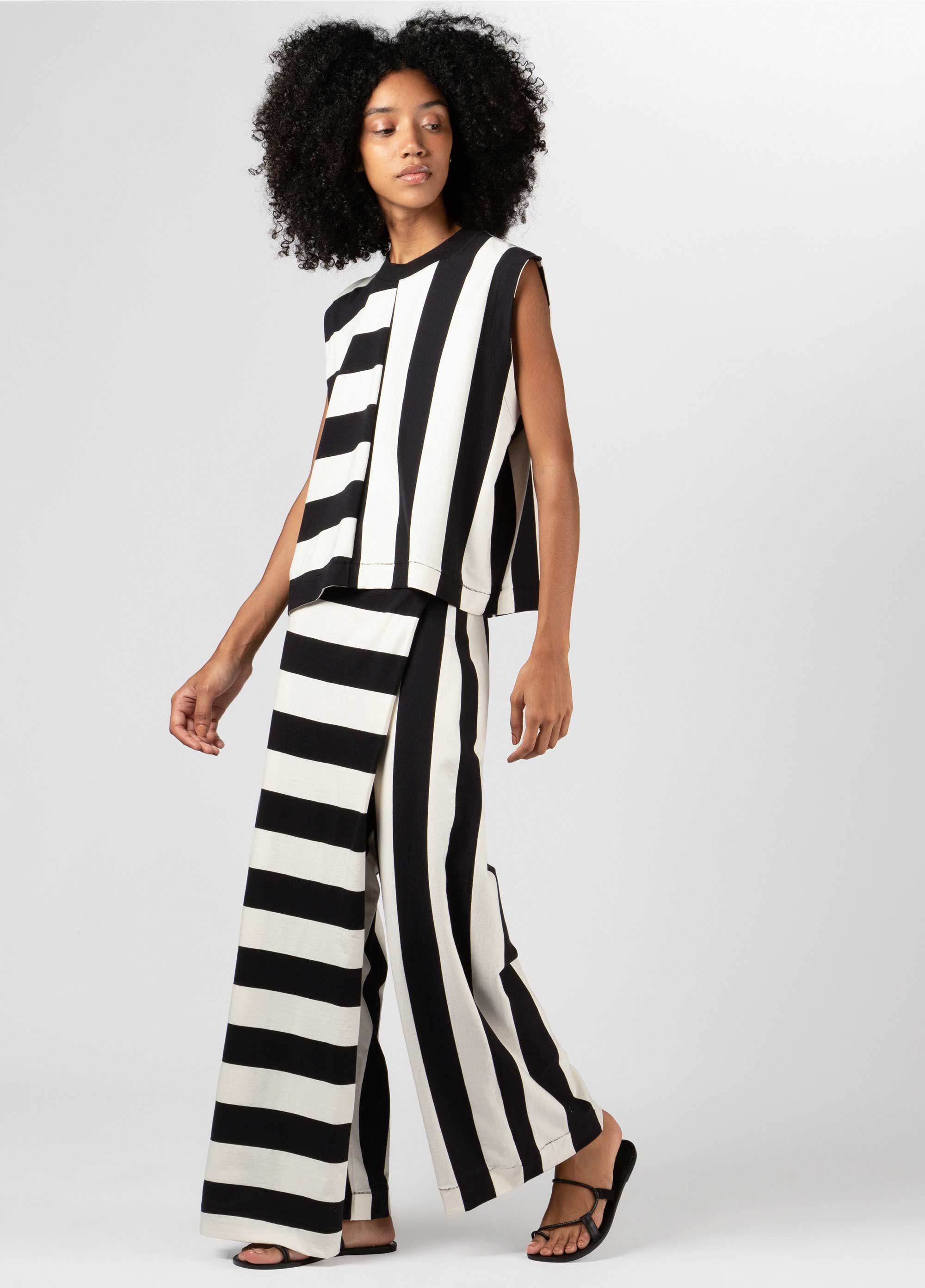 Sleeveless stripes