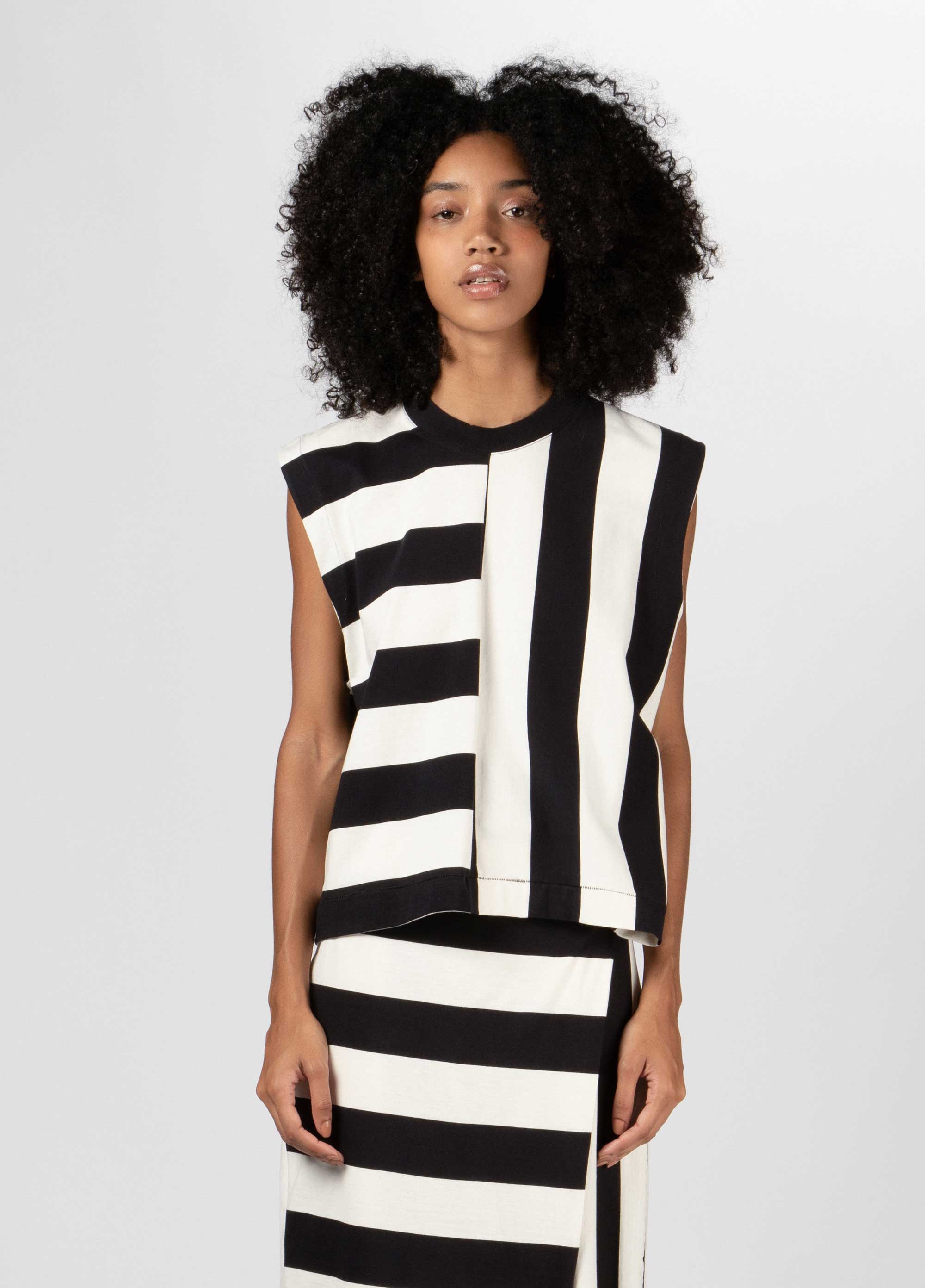 Sleeveless stripes