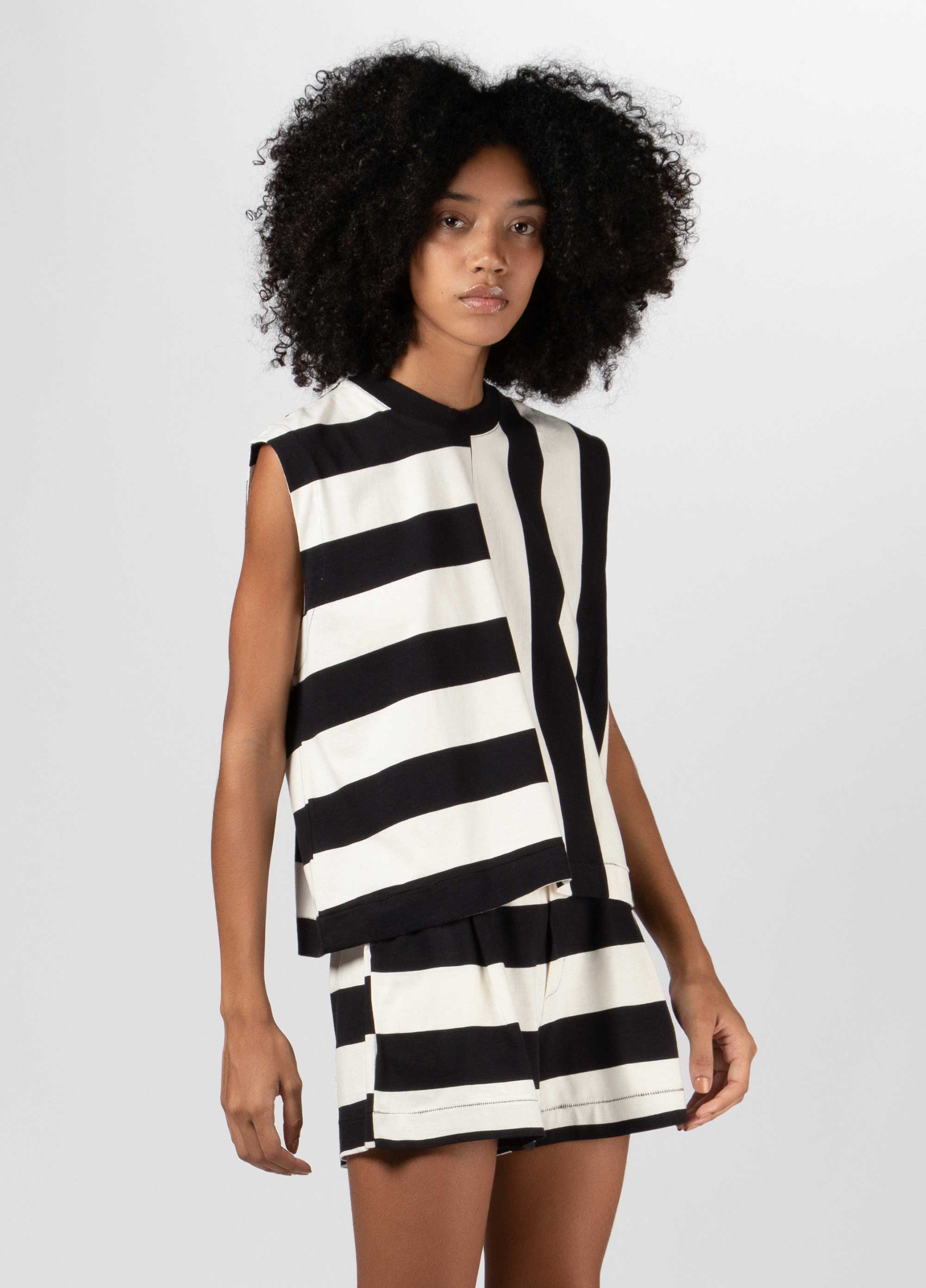 Sleeveless stripes