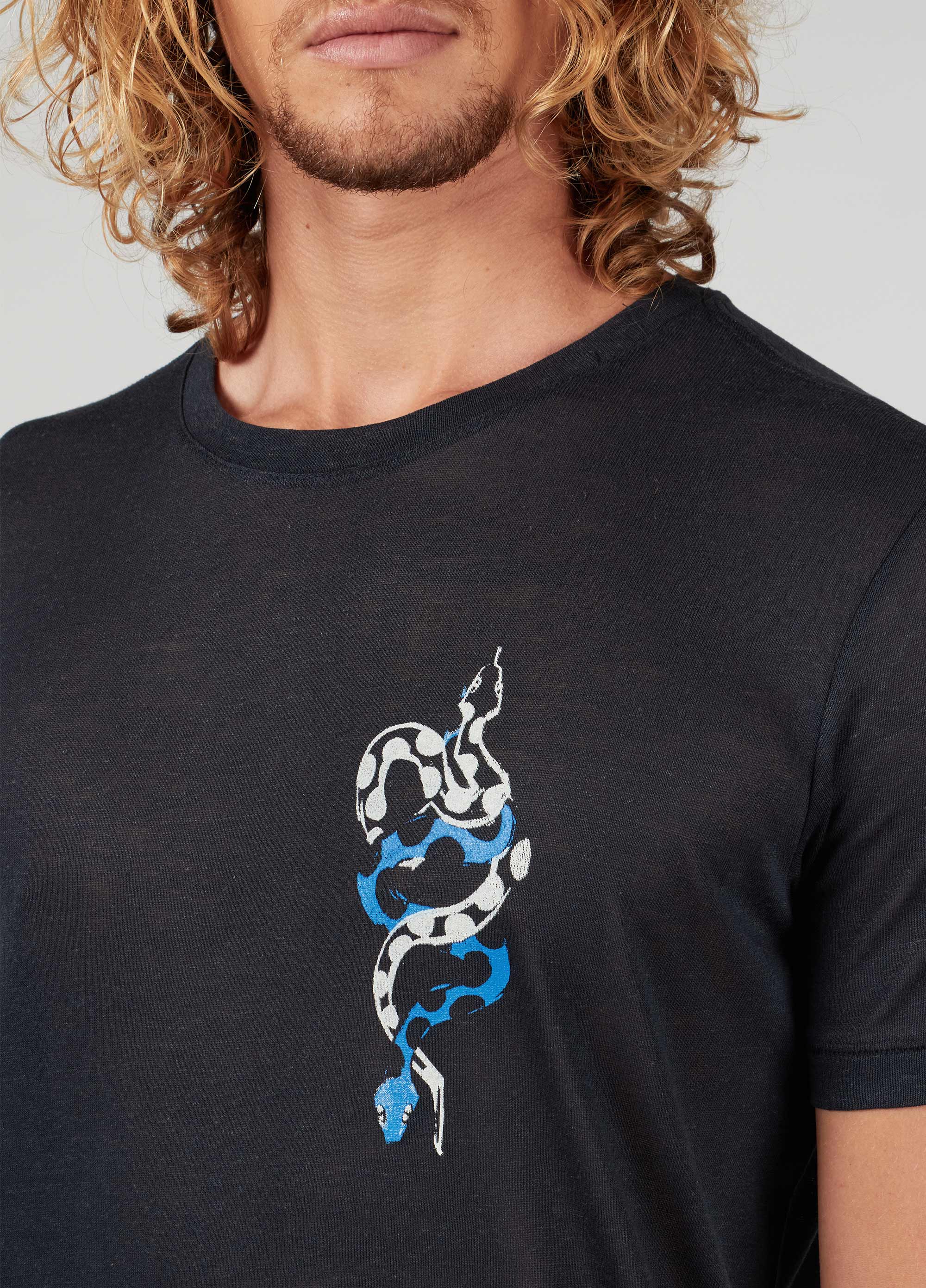 T-shirt light linen snake