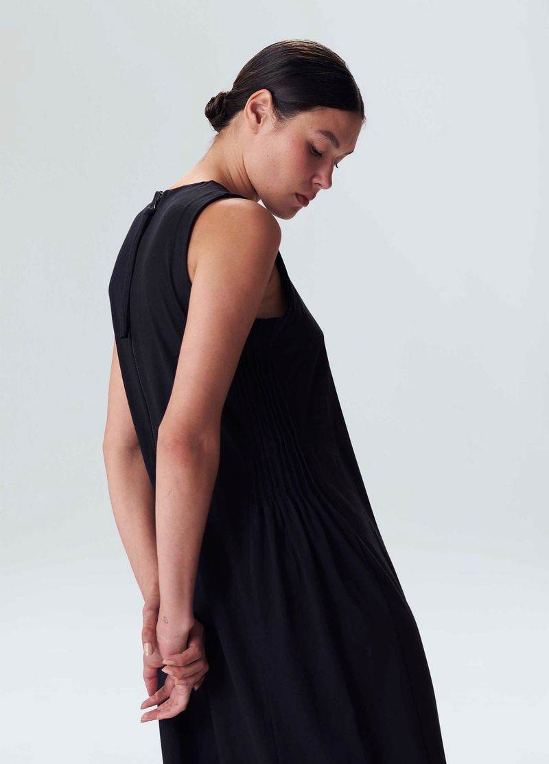 macacao sleeveless pregas preto