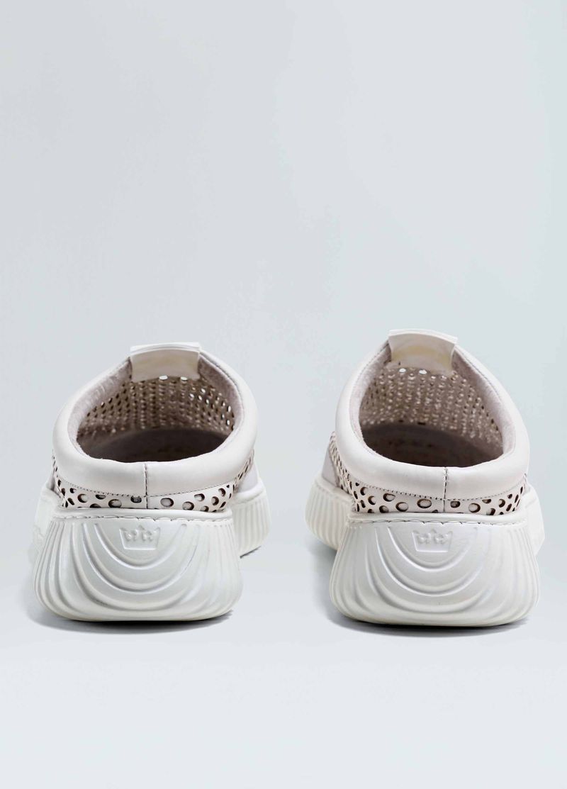 TENIS