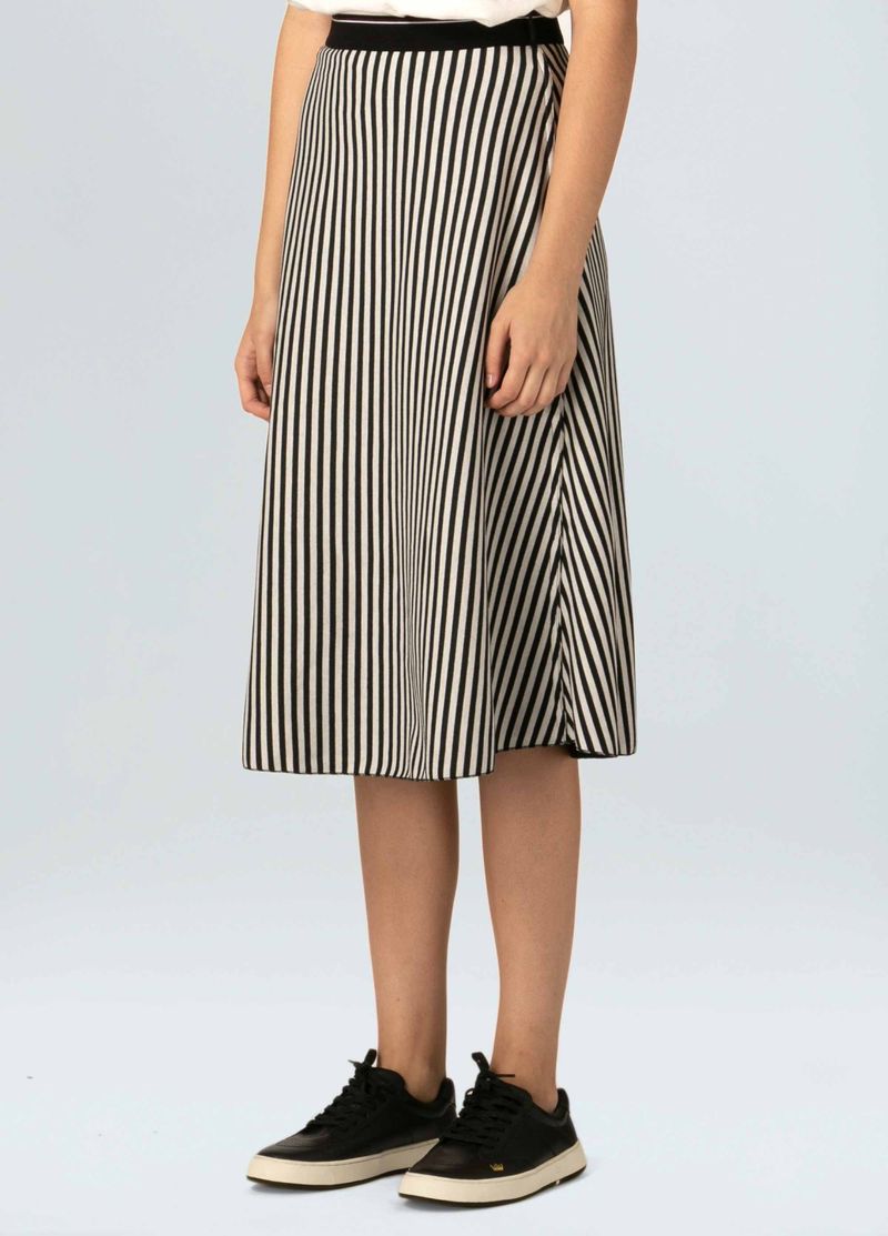 saia double black e stripe