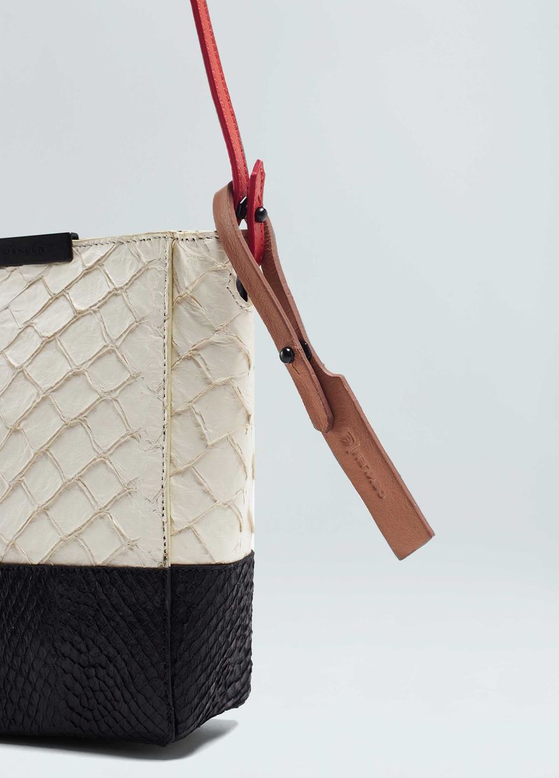 SALMON CAMU CAMU CROSSBODY BAG