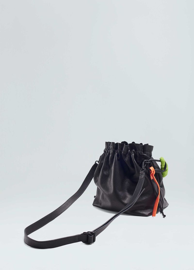 BOLSA COURO SOFT BUCKET COULISSE
