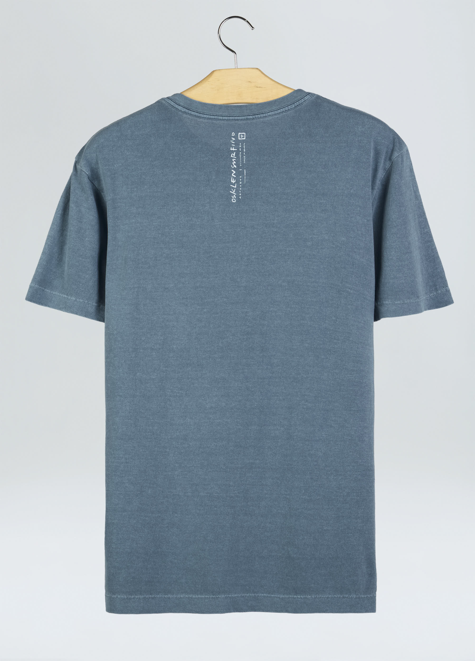 T-shirt stone wave sketch