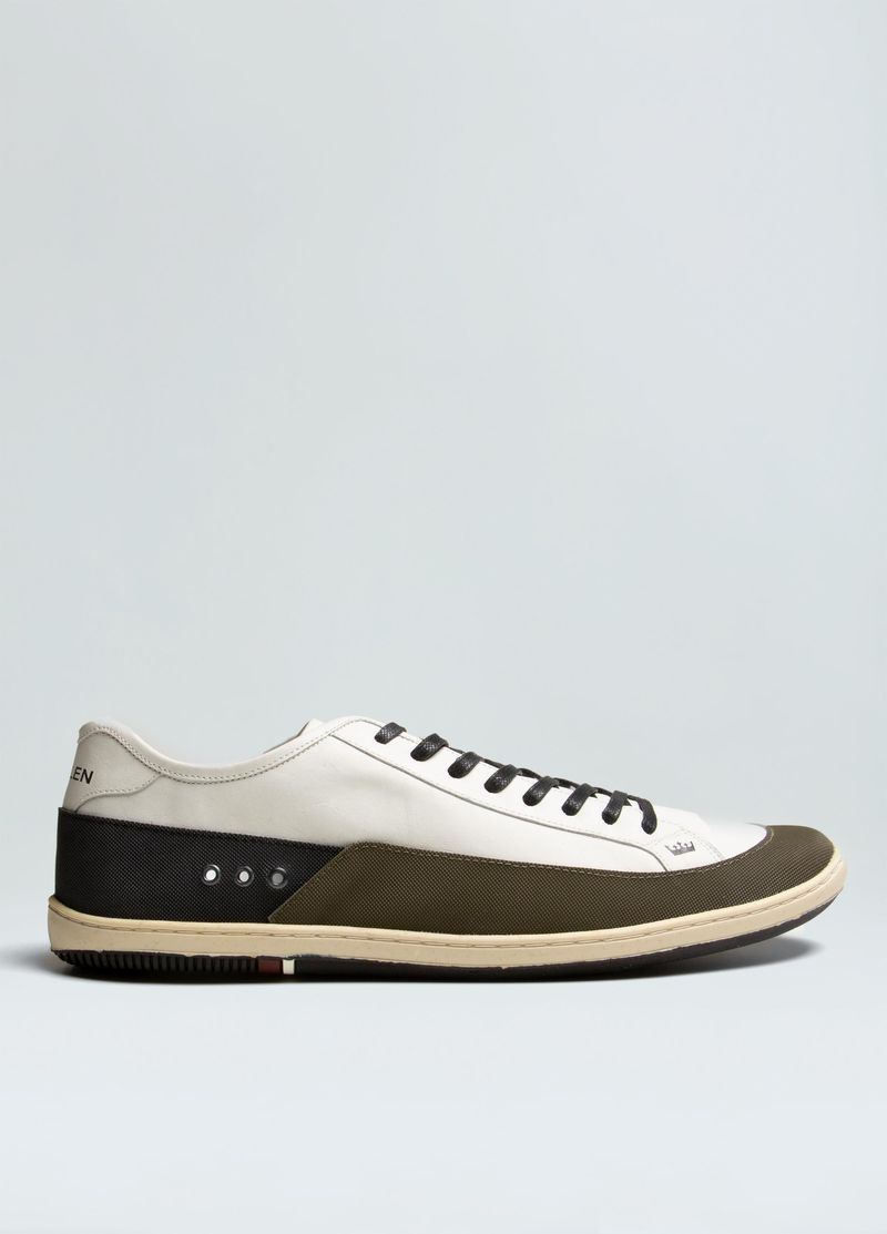 TENIS