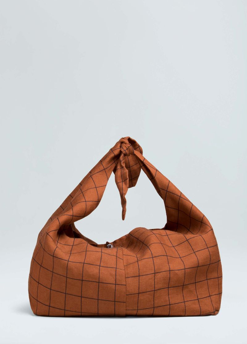 bolsa knot grid