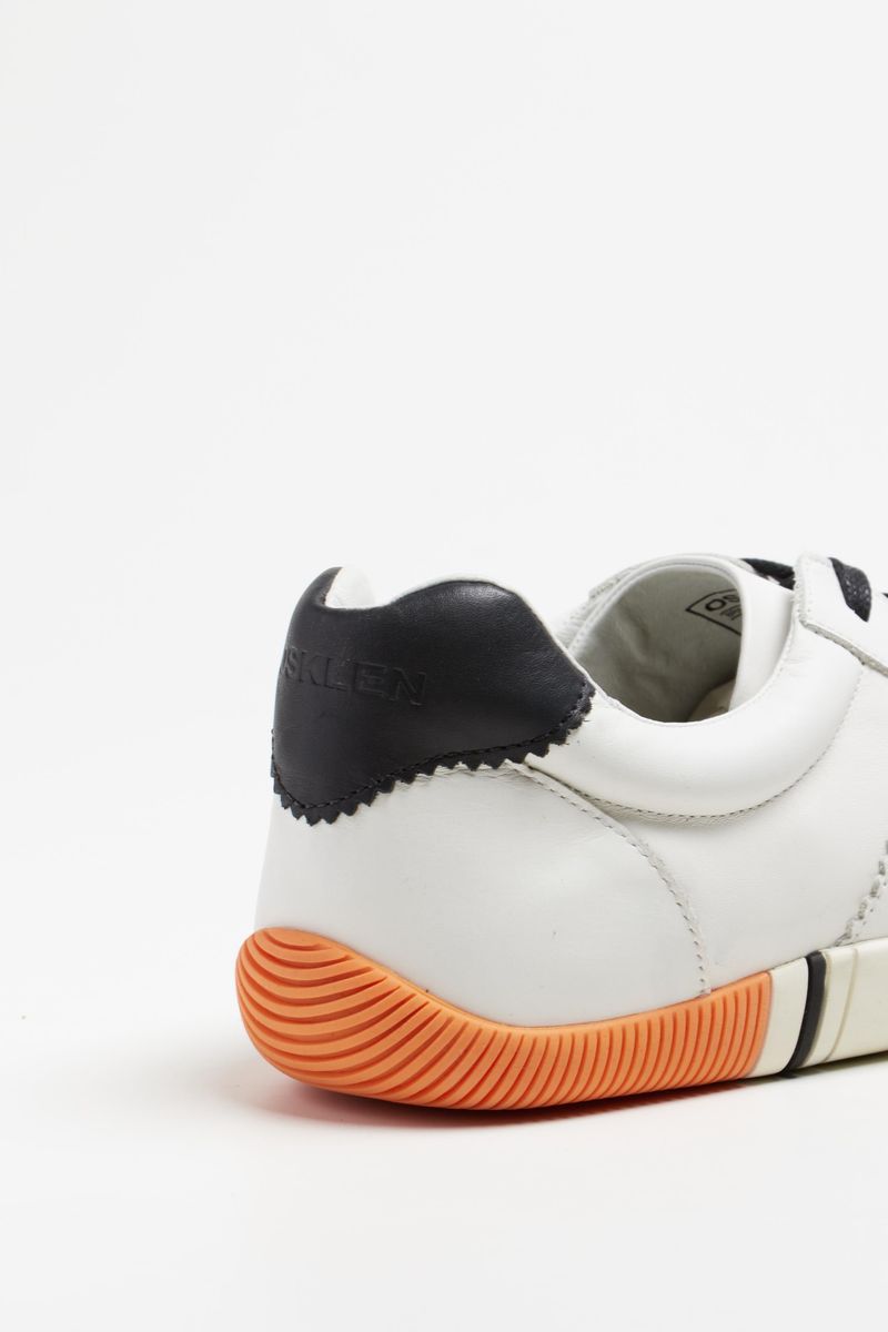 TENIS