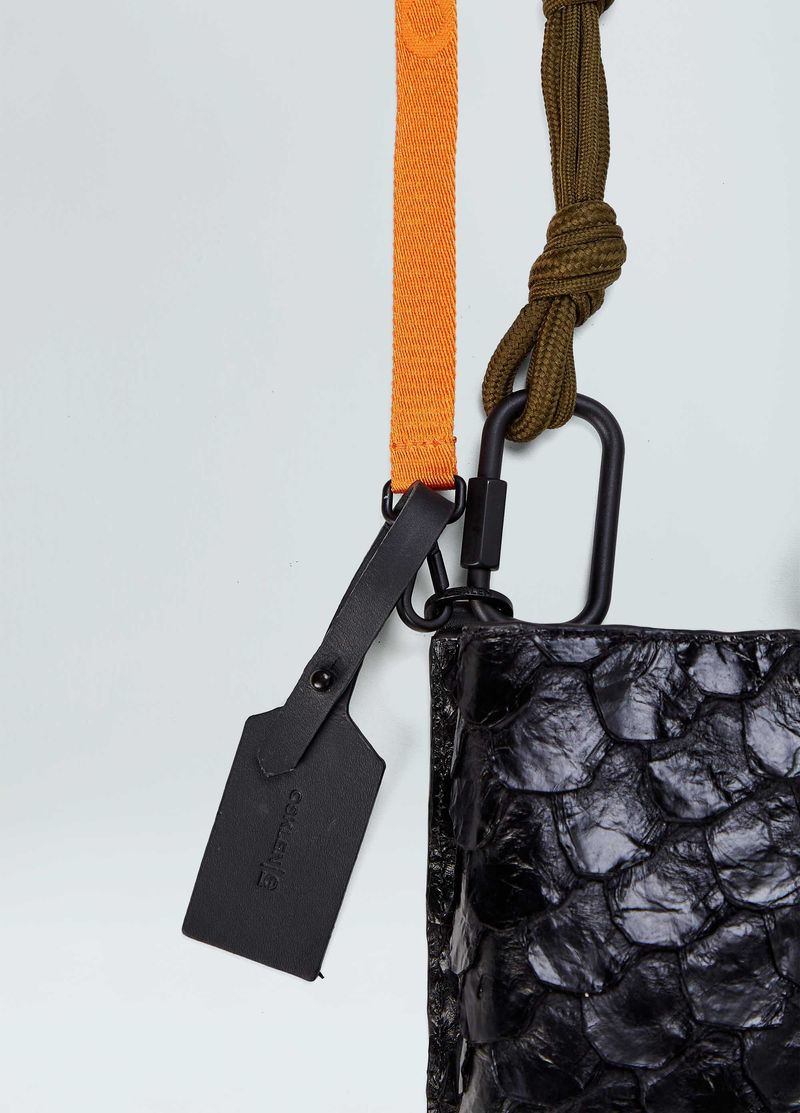 PIRARUCU TAP PHONE BAG