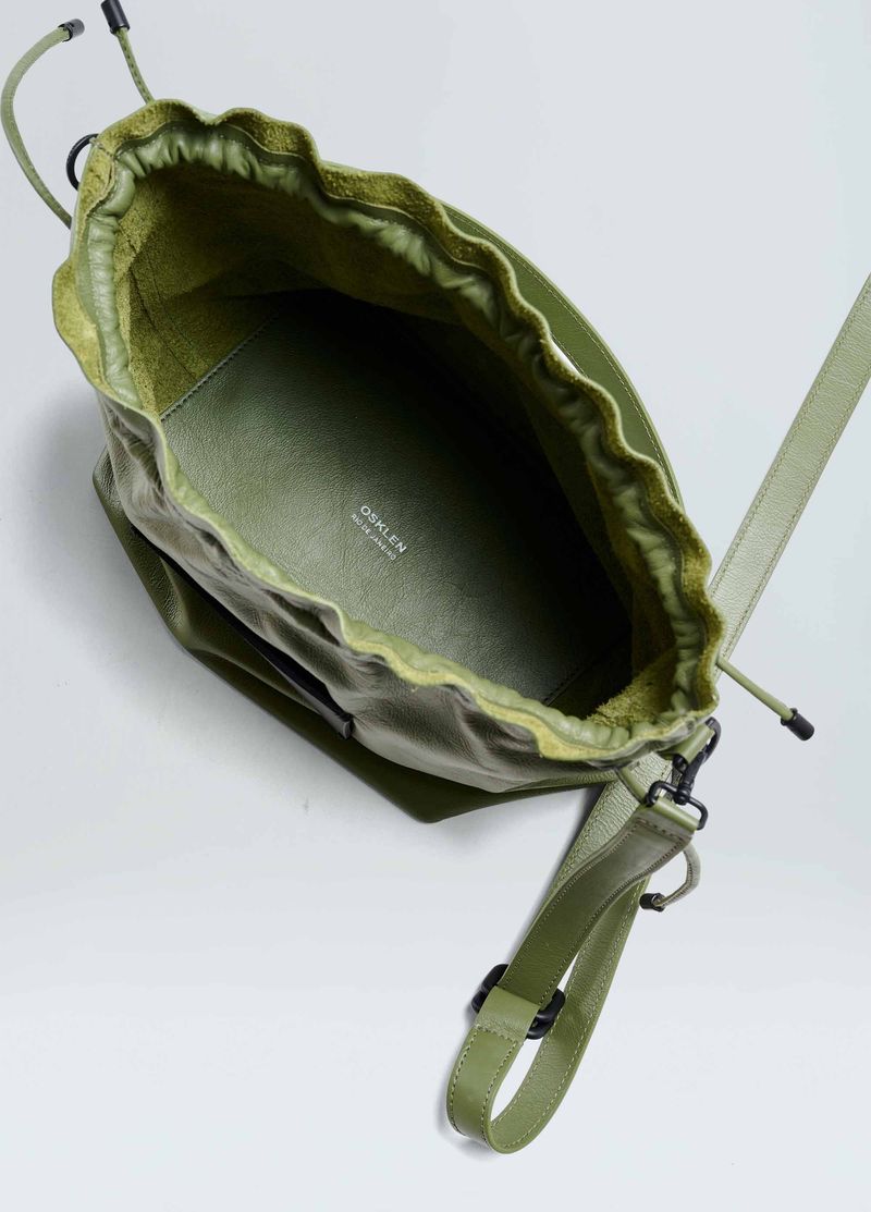 BOLSA COURO SOFT COULISSE