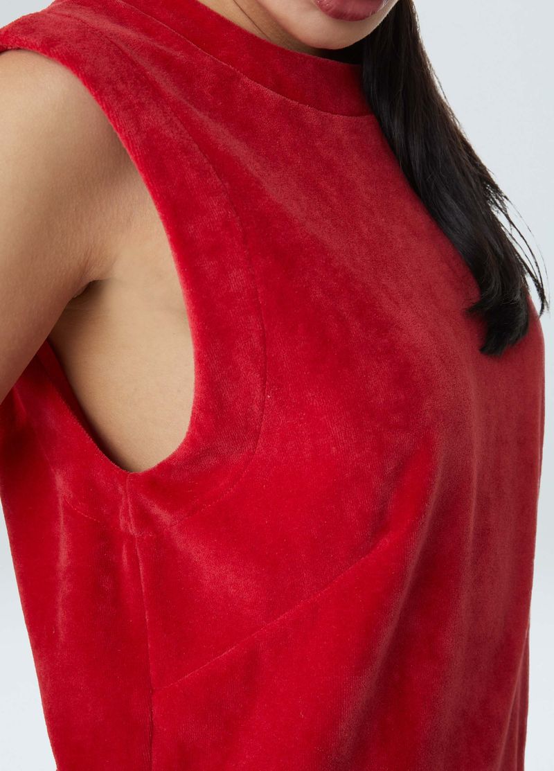 sleeveless plush gola