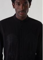 camisa ml colarless bordado