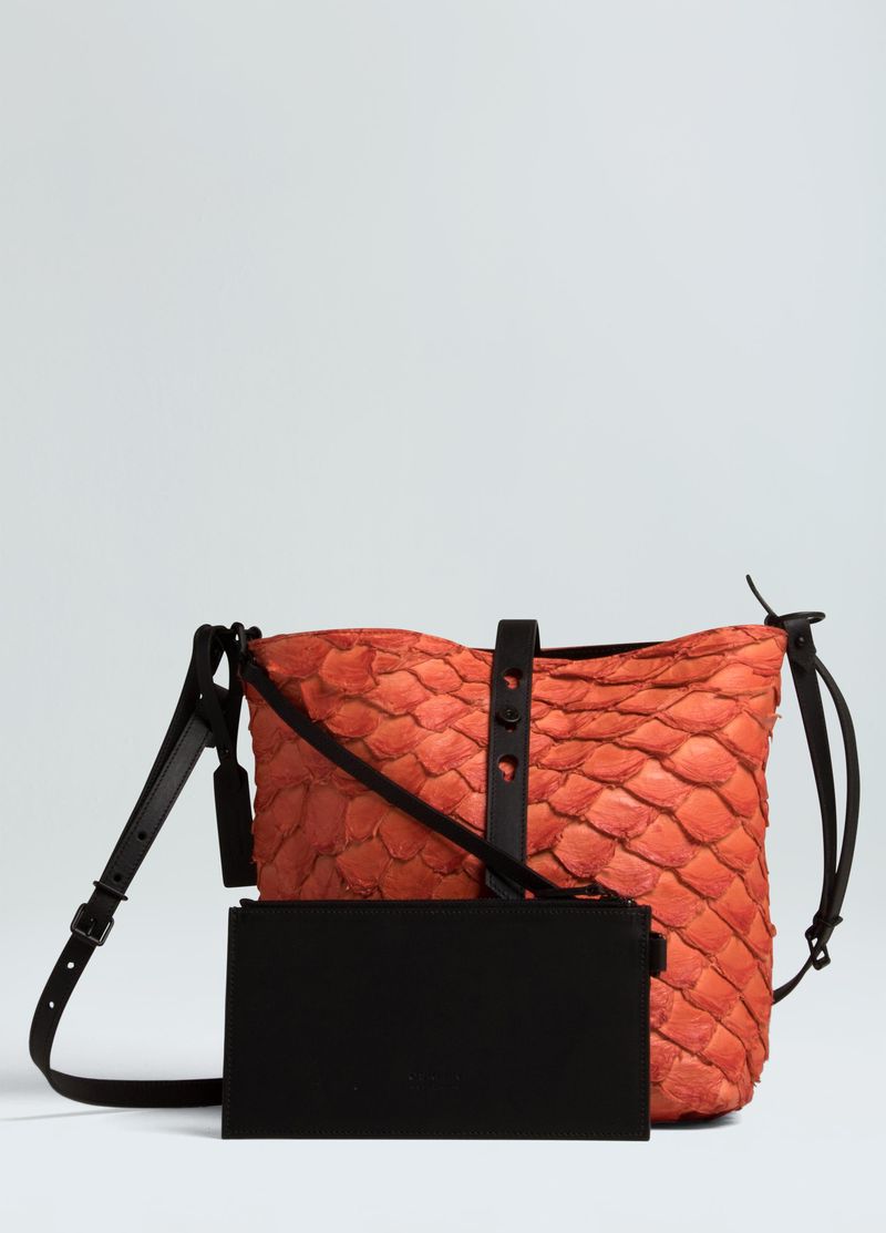 airuma box bucket bag