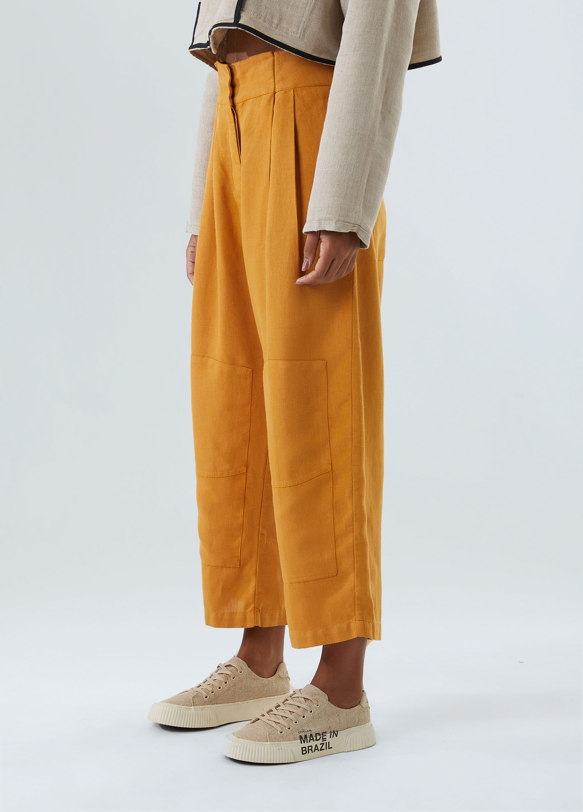 Calça recortes over linen