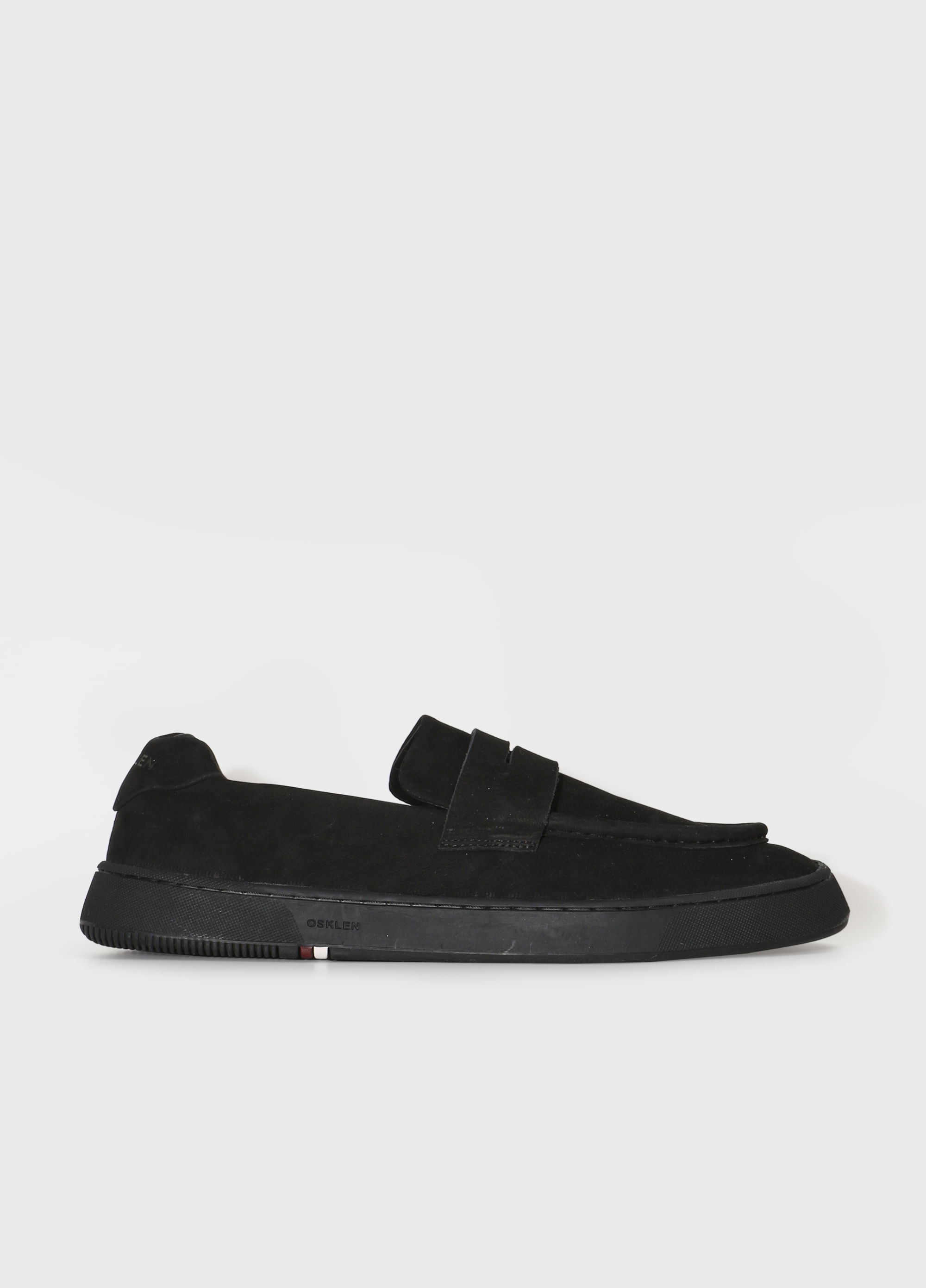 TENIS SOHO SLIP ON BLACK SOLE MASC