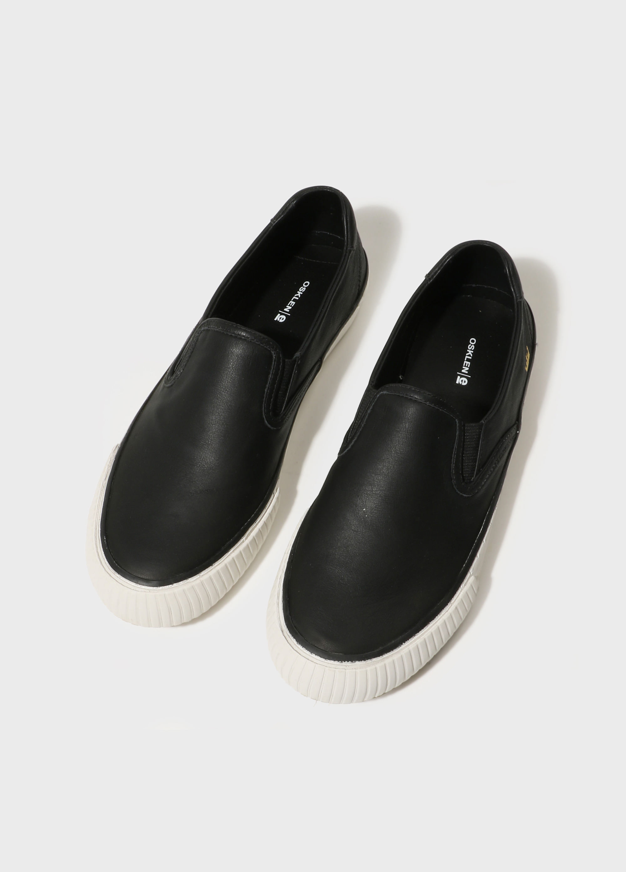 TENIS CANVAS SLIP ON COURO