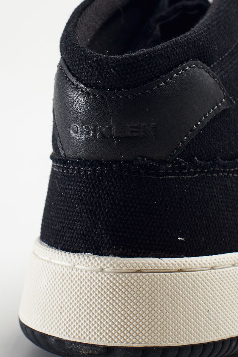 TENIS