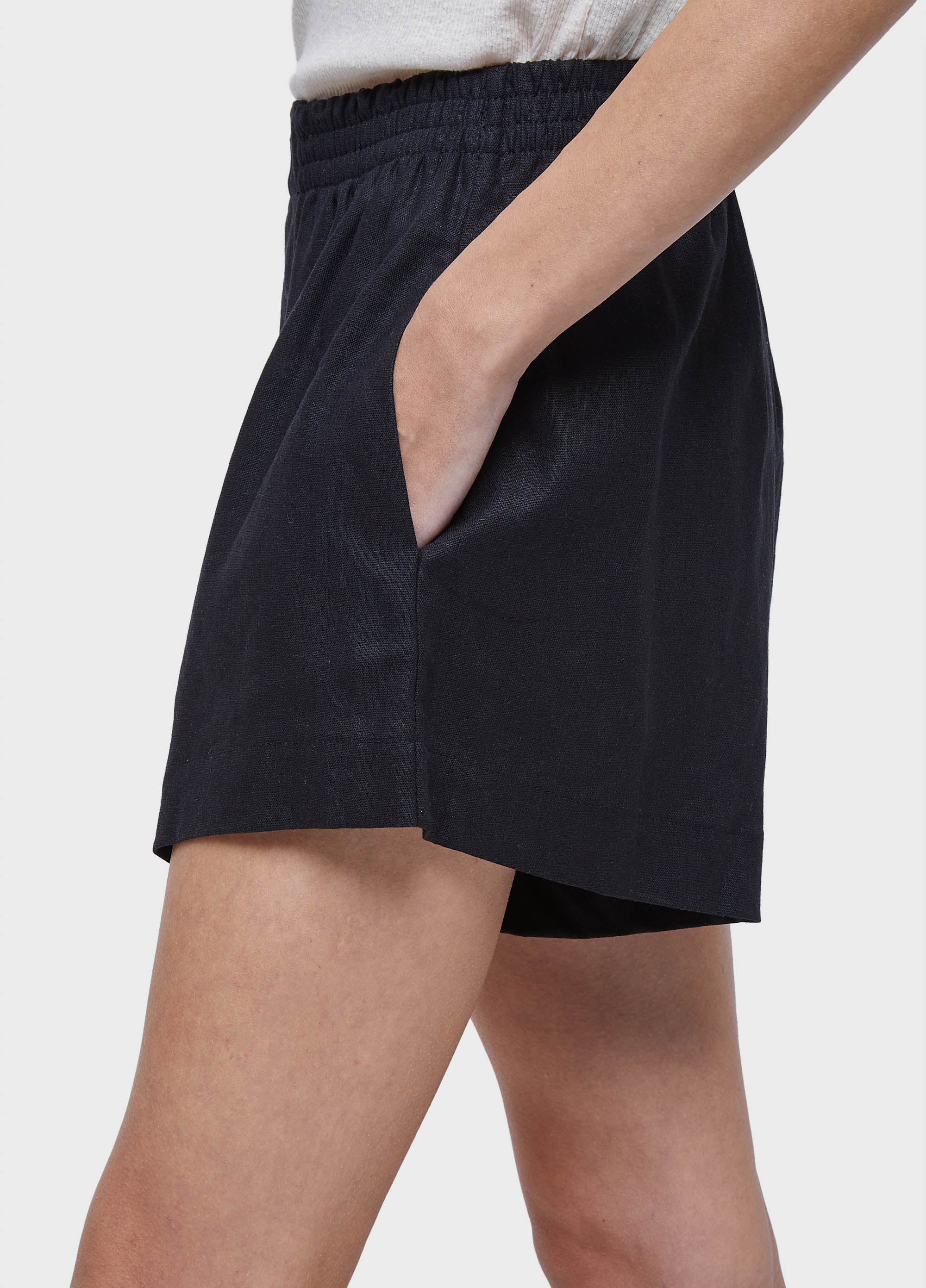 Short linen