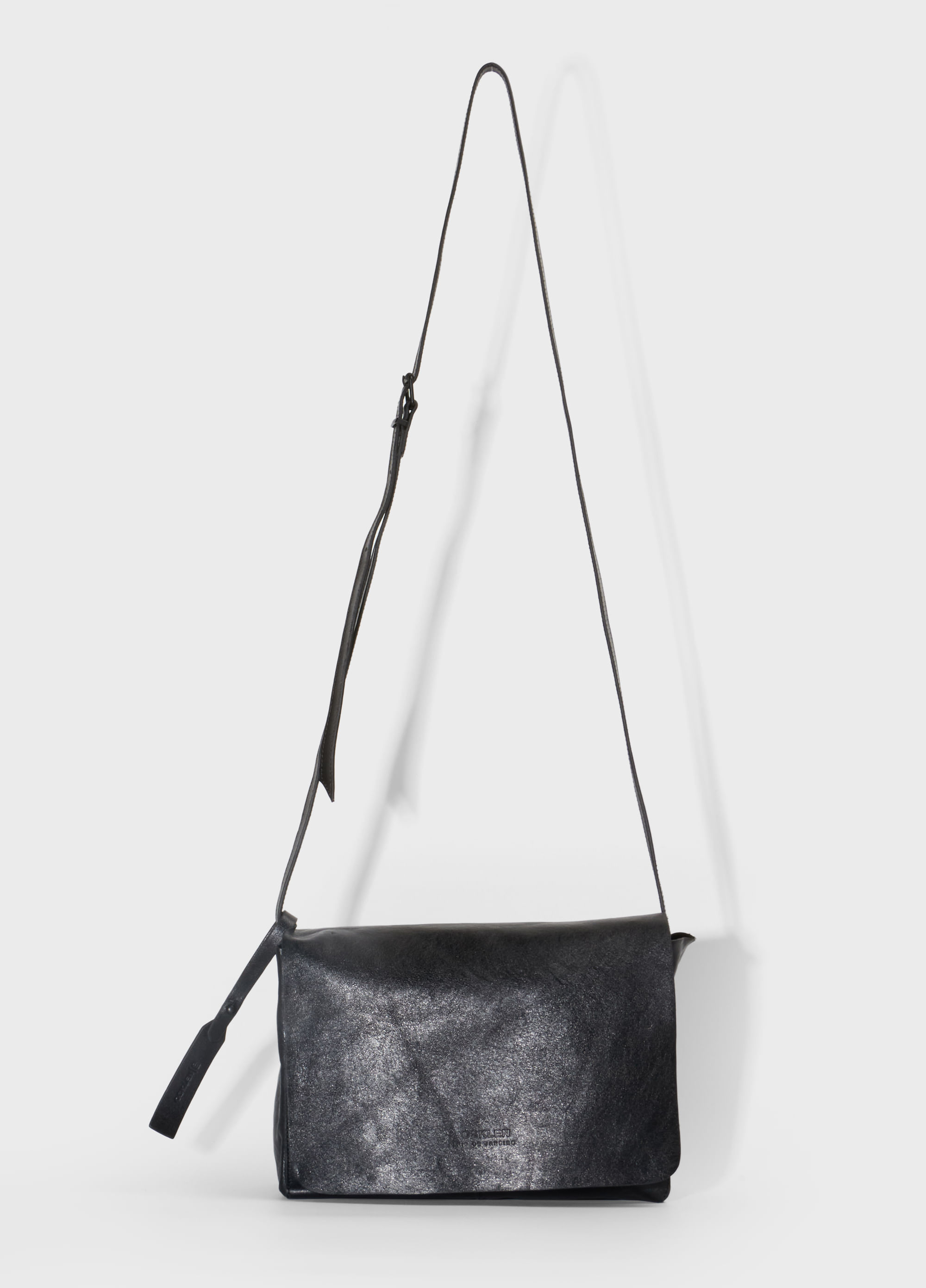 SMALL LEATHER CROSSBODY EBASICS BAG