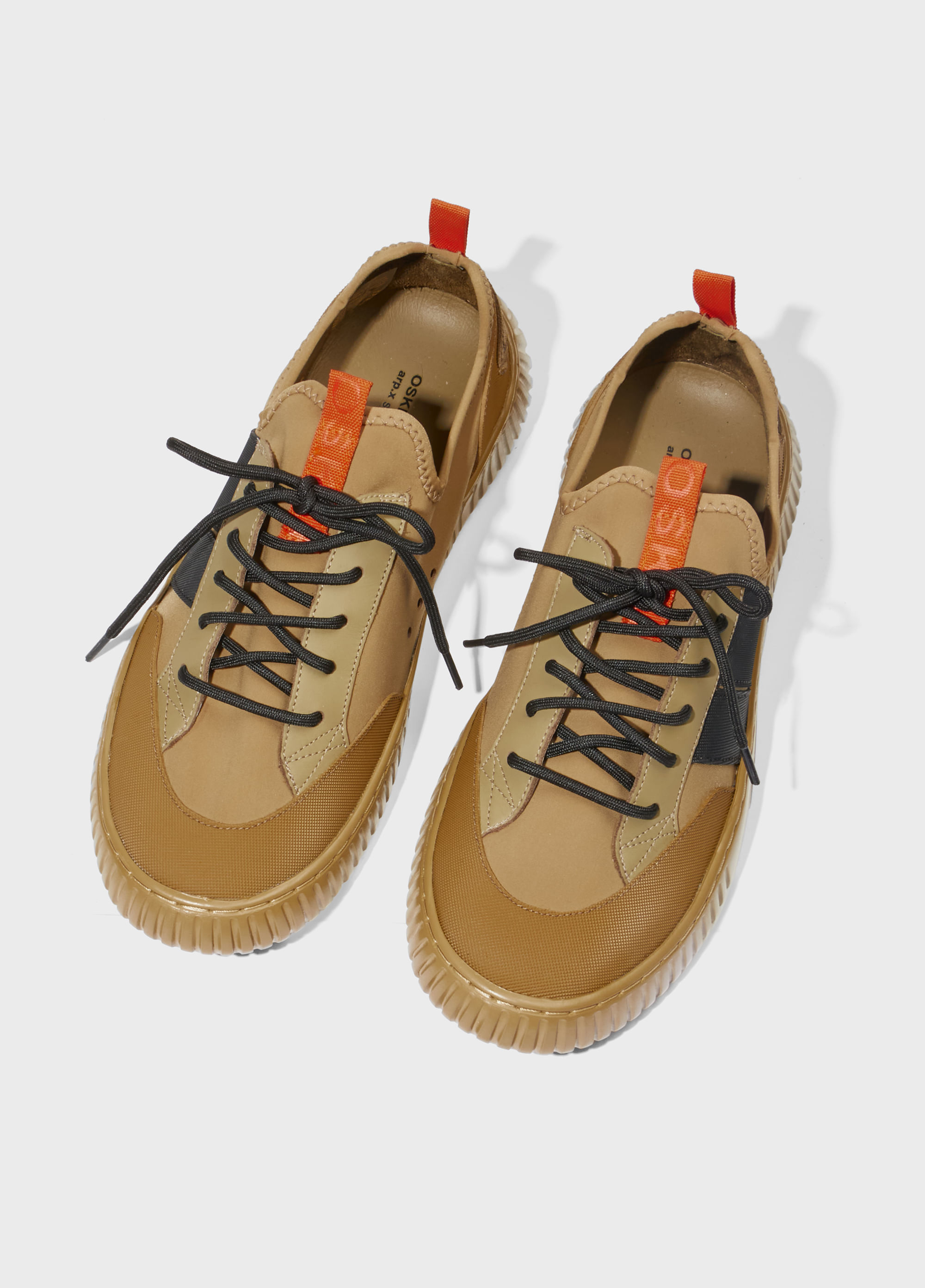 TENIS ARPX STRAPS COLOUR SOLE MASC