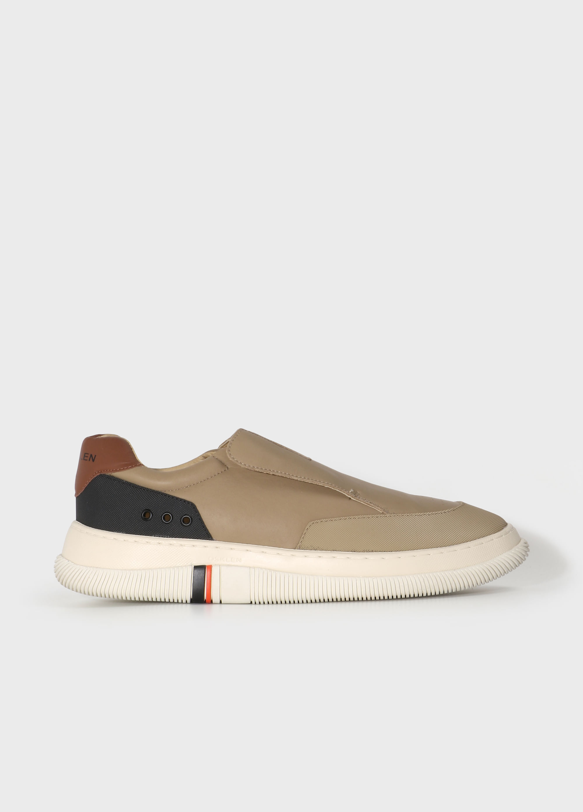 TENIS HYBRID BARE MASC