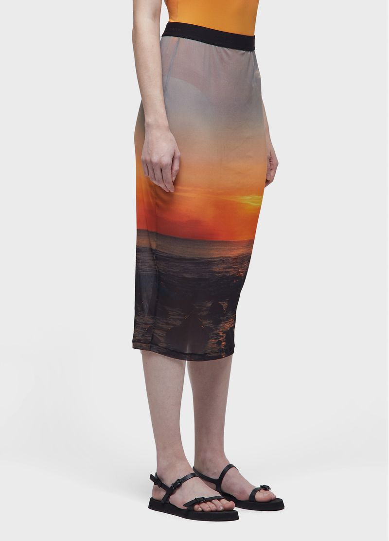 SAIA TULE POR DO SOL