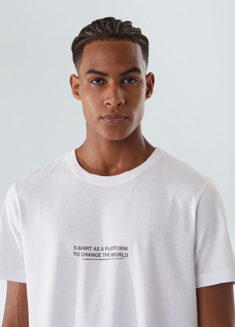 tshirt stone platform