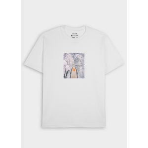 Big shirt winter surf snow