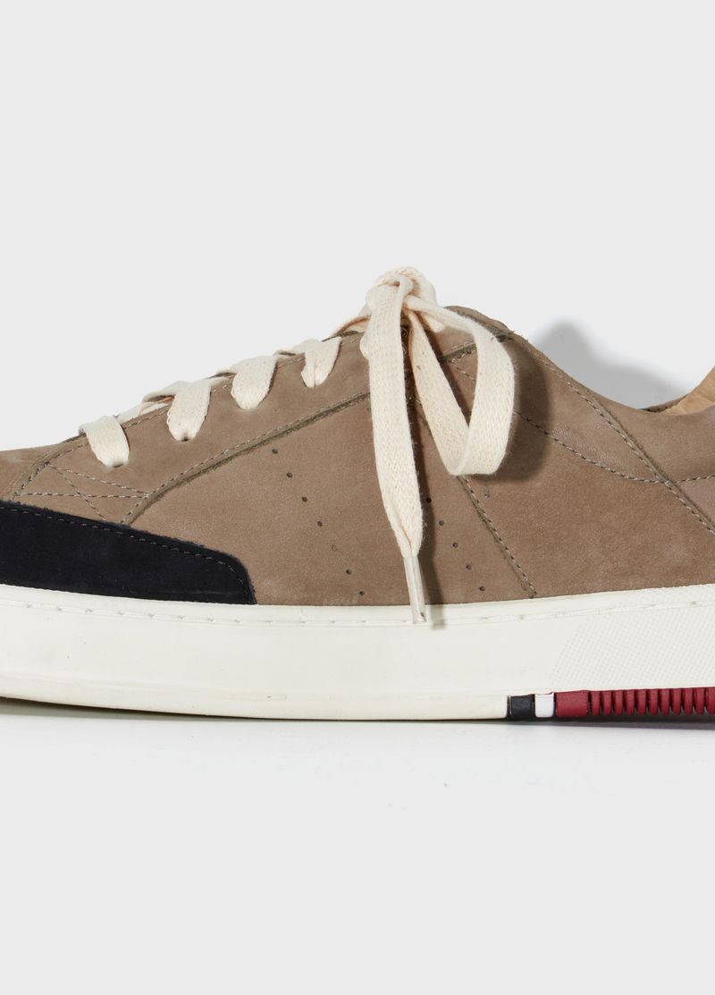 TENIS