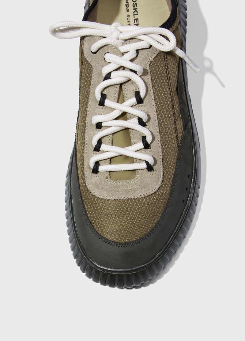 TENIS