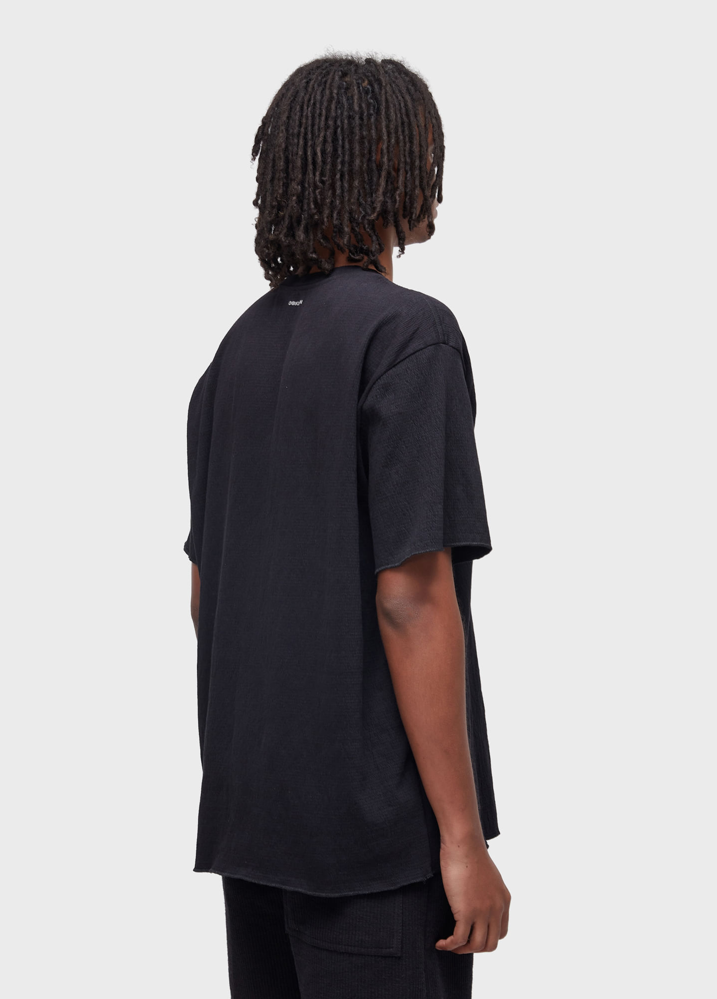 T-shirt wrinkled yogue
