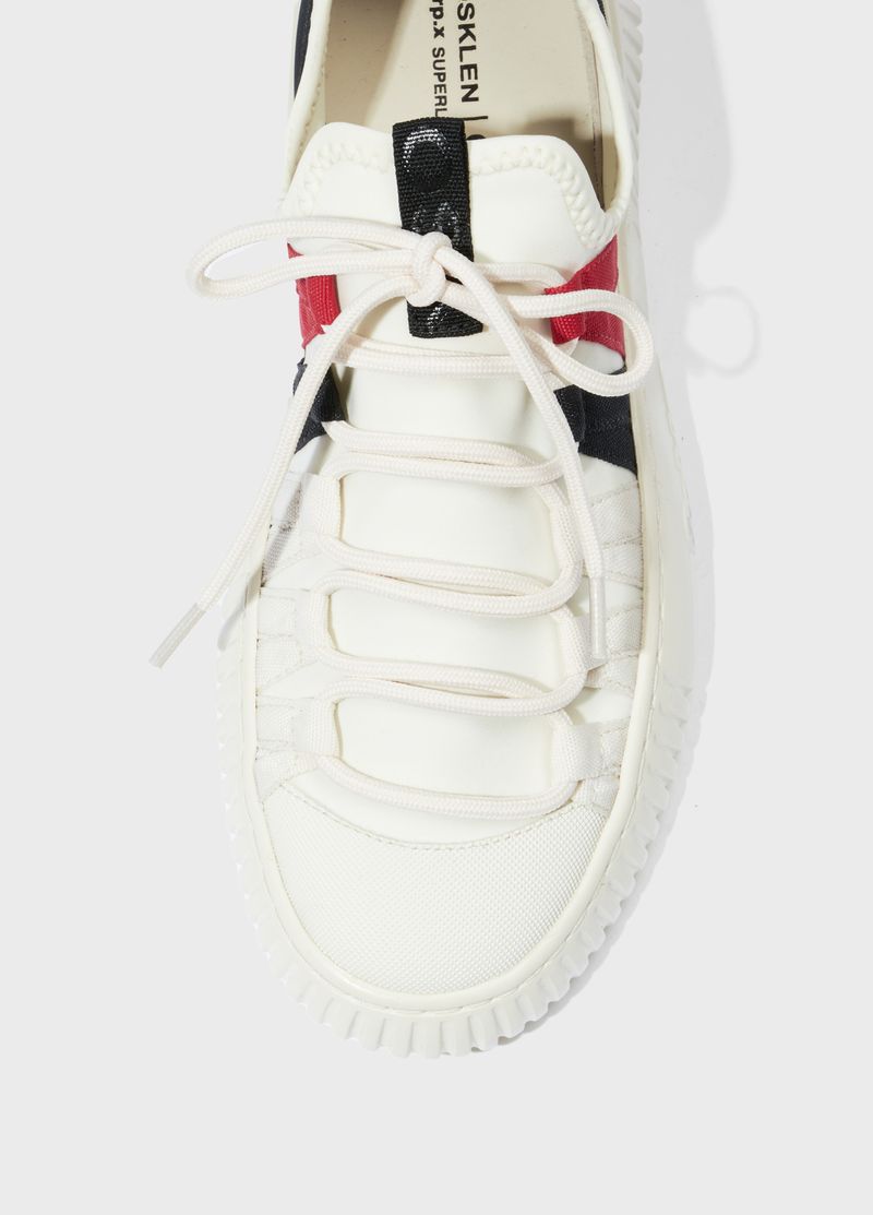 TENIS