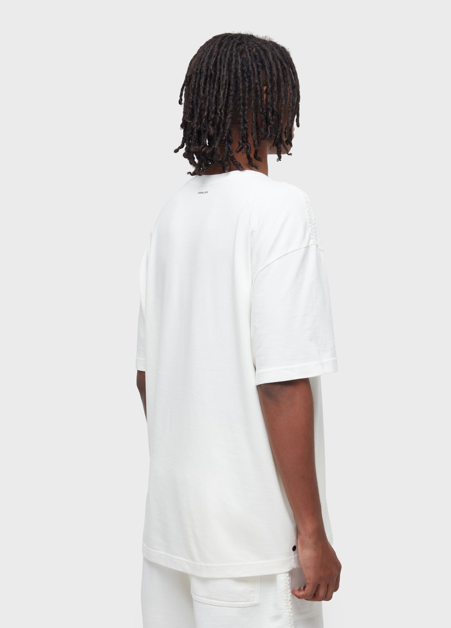 T-shirt over shoulder crochê MC