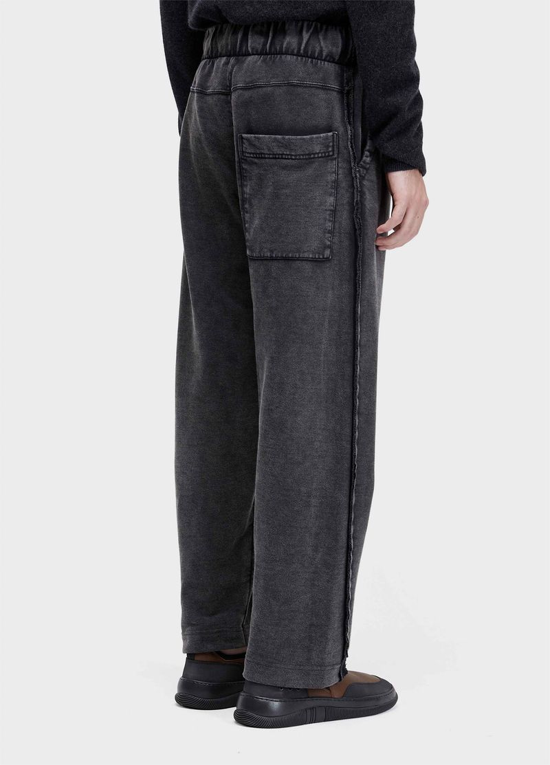 CALCA MOLETOM RAW SEAM