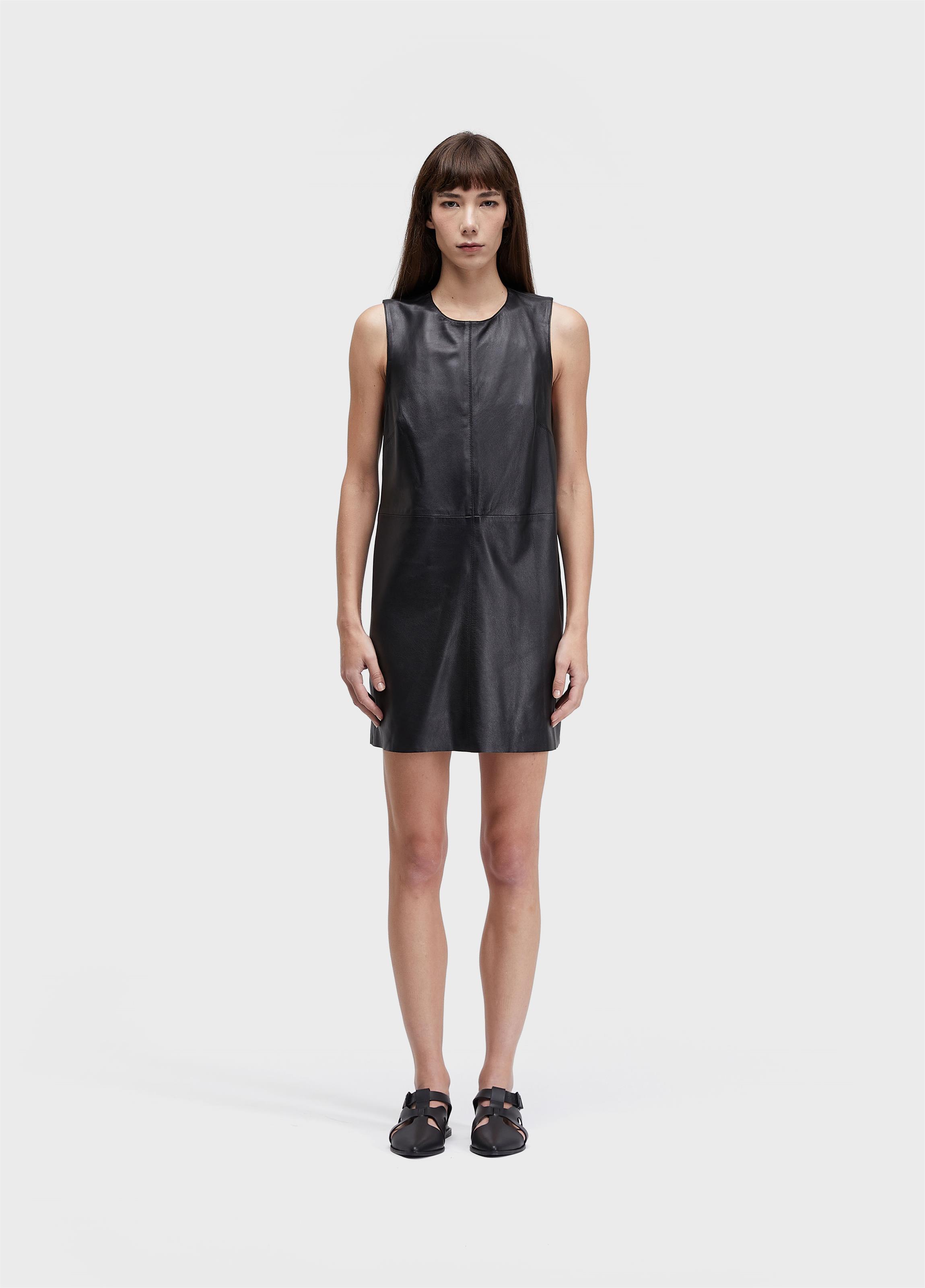 VESTIDO CURTO SLEEVELESS