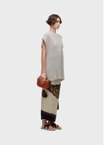 SLEEVELESS