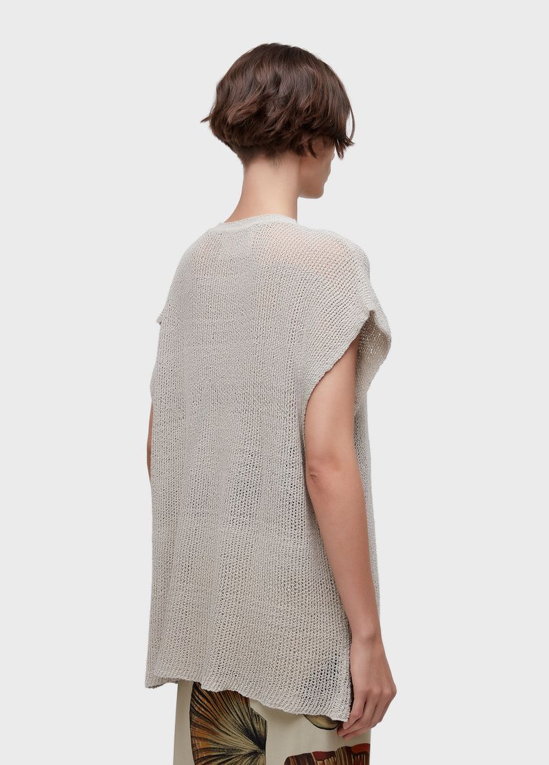 SLEEVELESS