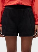 SHORT FEM BLACK