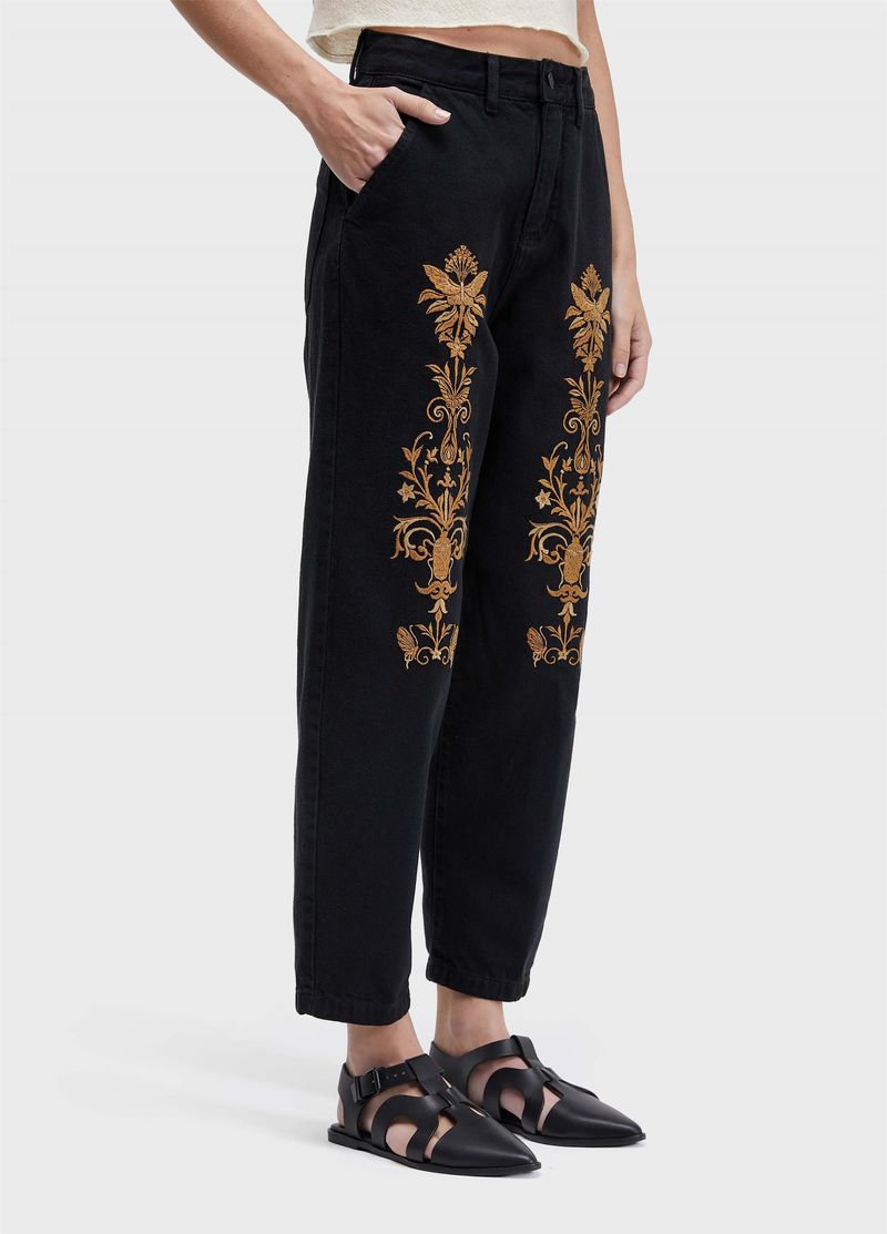 CALCA BORDADO BORBOLETA