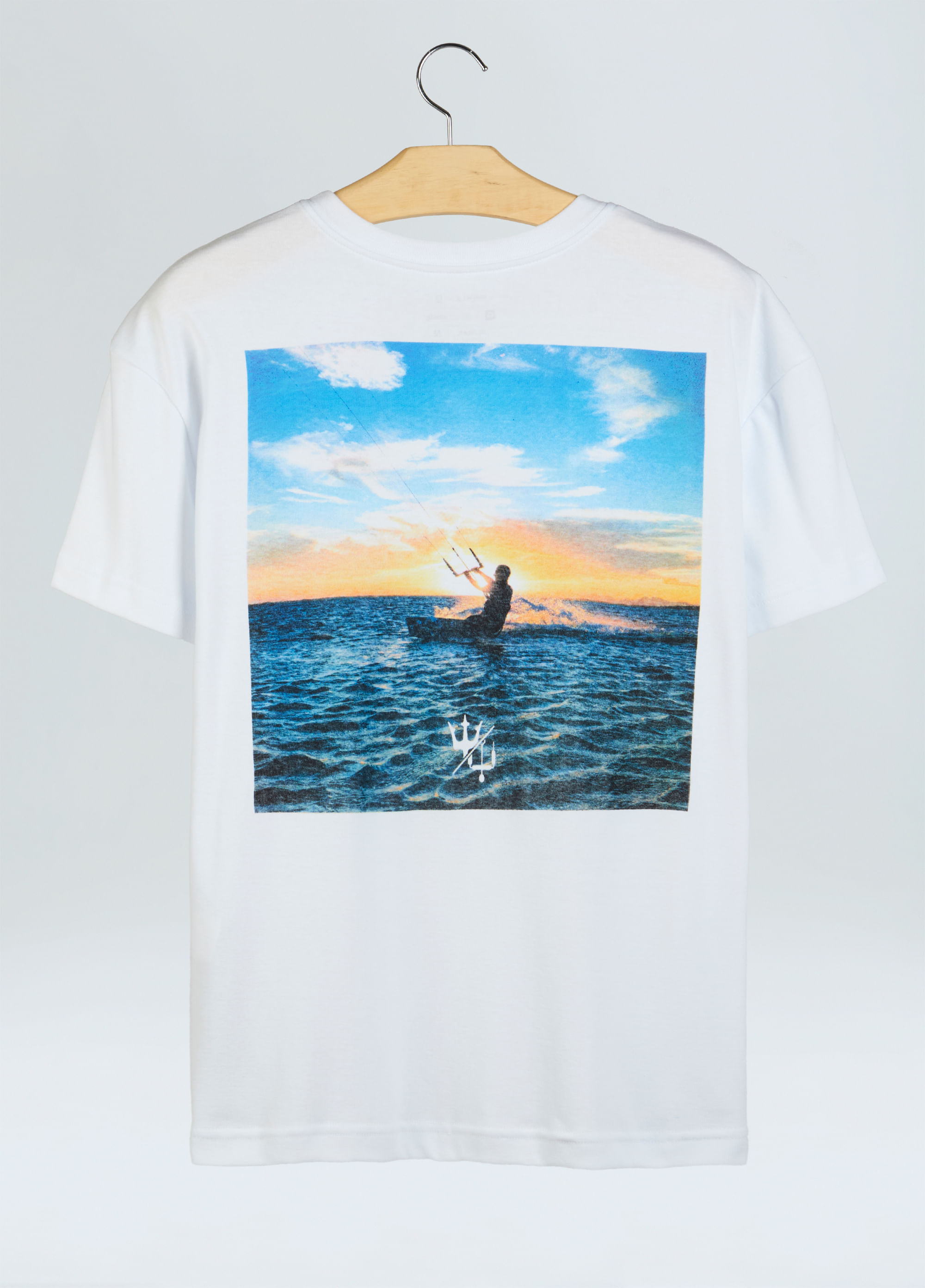 Big shirt kitephoto 02