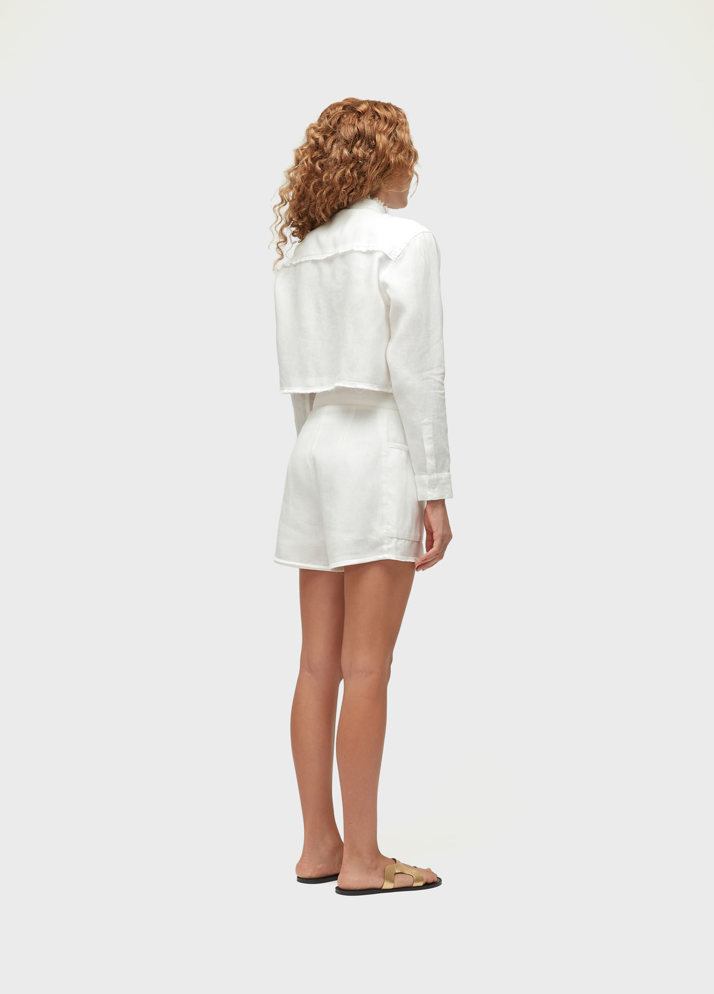 Short desfiado linen