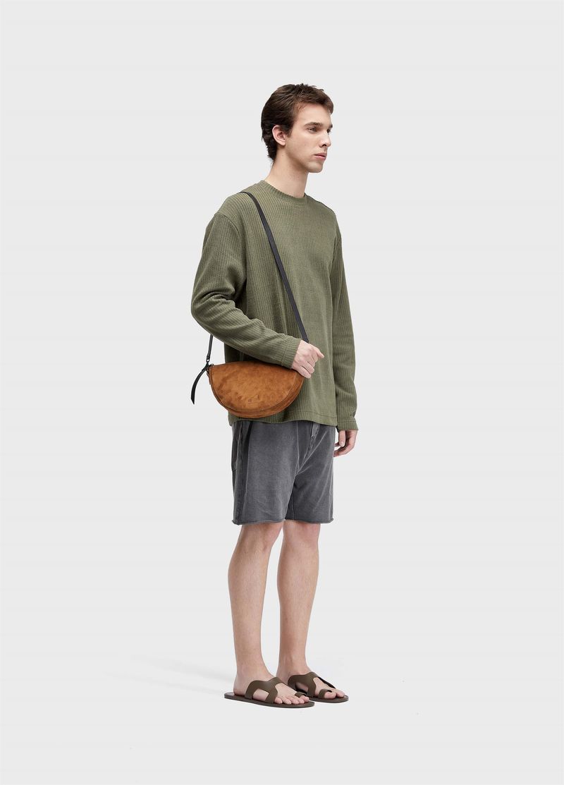 TSHIRT OVER RUSTIC CANELADO