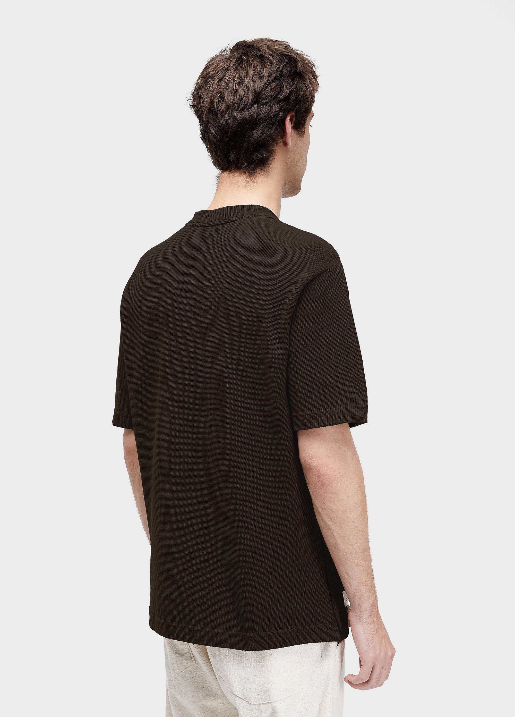 T-shirt topstitch texture contrast