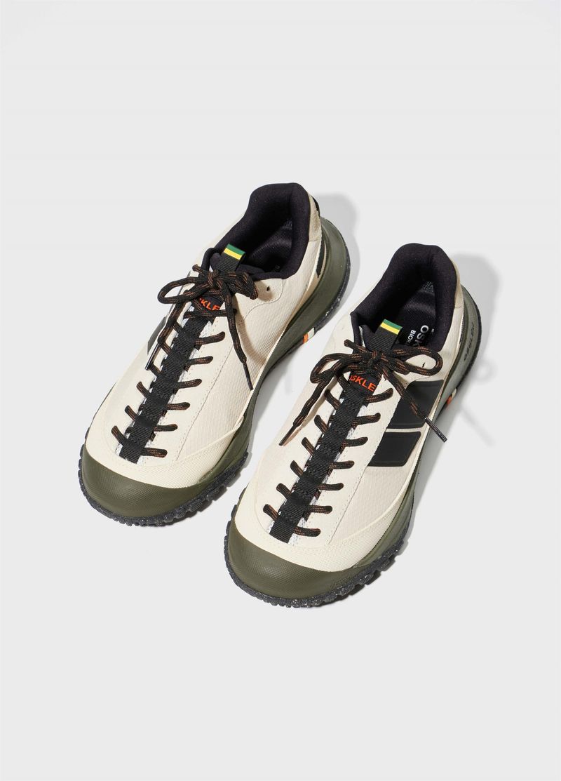 TENIS