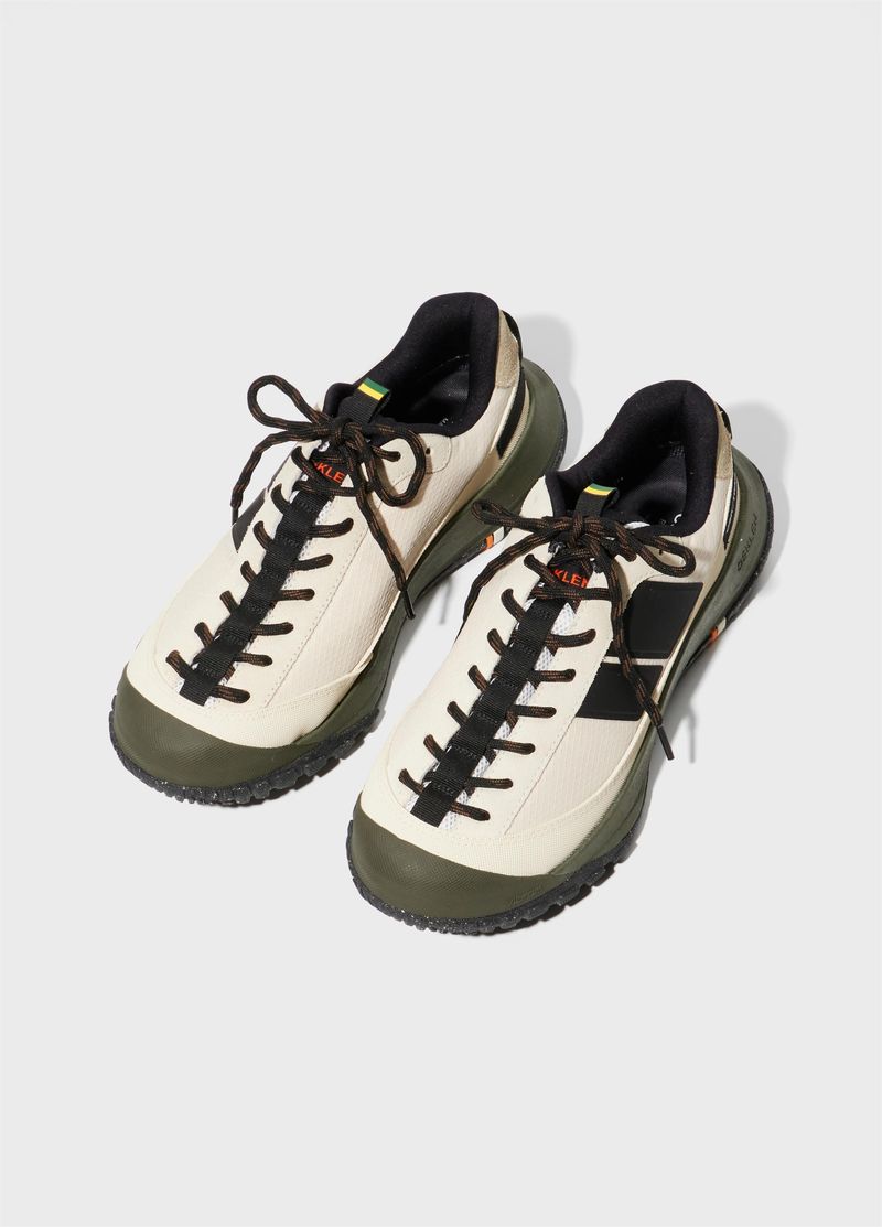 TENIS