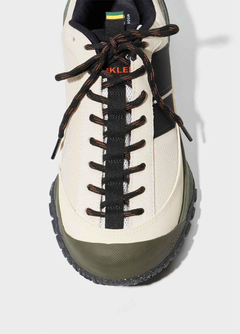 TENIS